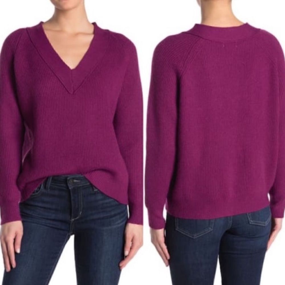 NEW FRNCH Paris Nordstrom’s Fuchsia V Neck Sweater S/M